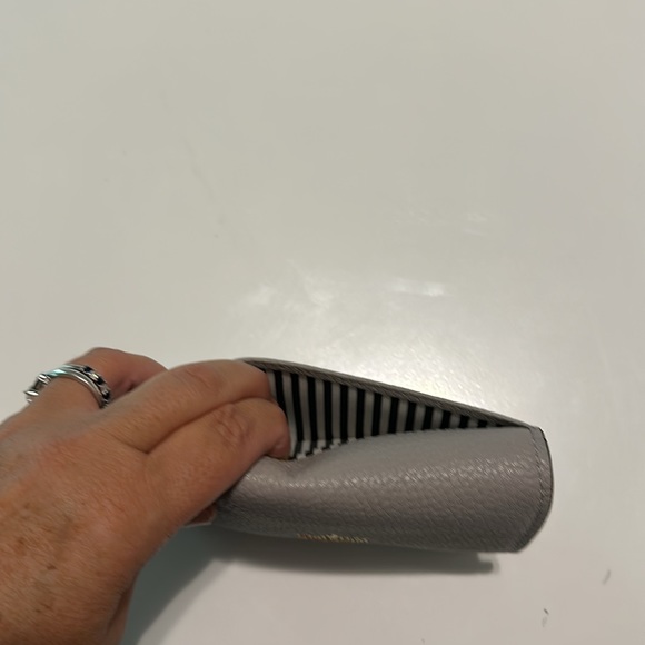 Kate Spade - Picture 3 of 3